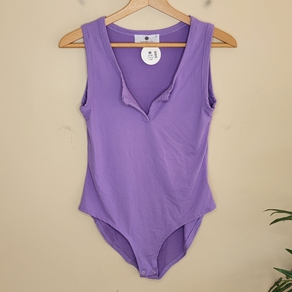 NWT Everyday Chic Boutique Purple Split Neck Bodysuit Tank Size Large Summer